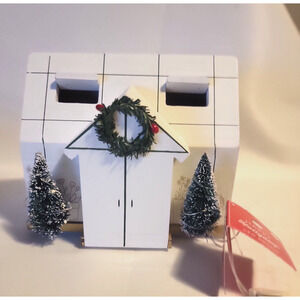 St Nicholas Square Greenhouse LED Light Table Decor White Christmas Trees Wreath